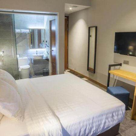 Redpine Boutique Hotel Скудай Екстериор снимка