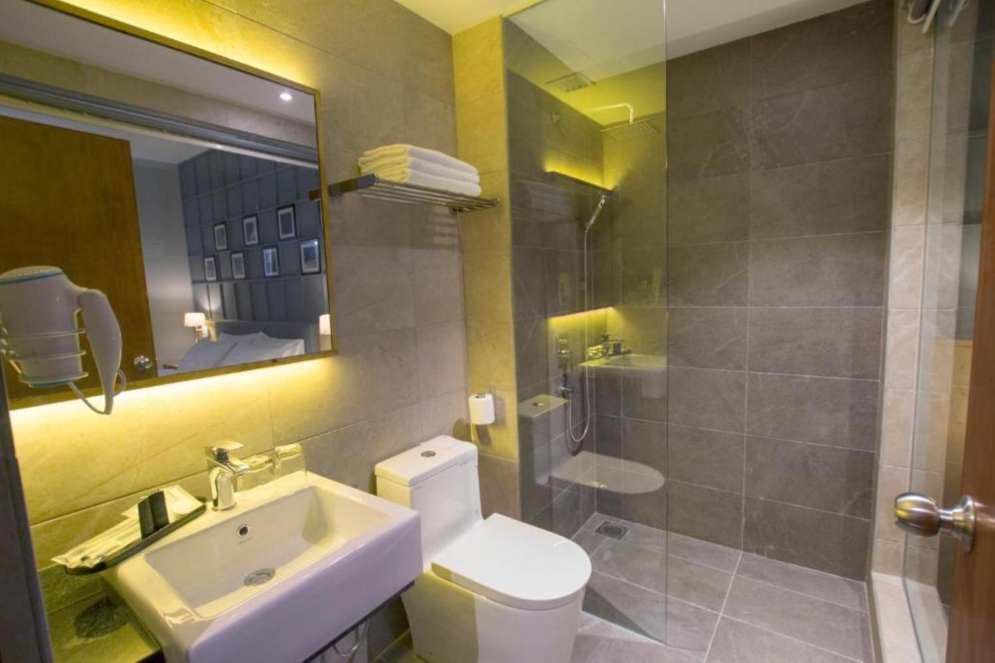 Redpine Boutique Hotel Скудай Екстериор снимка